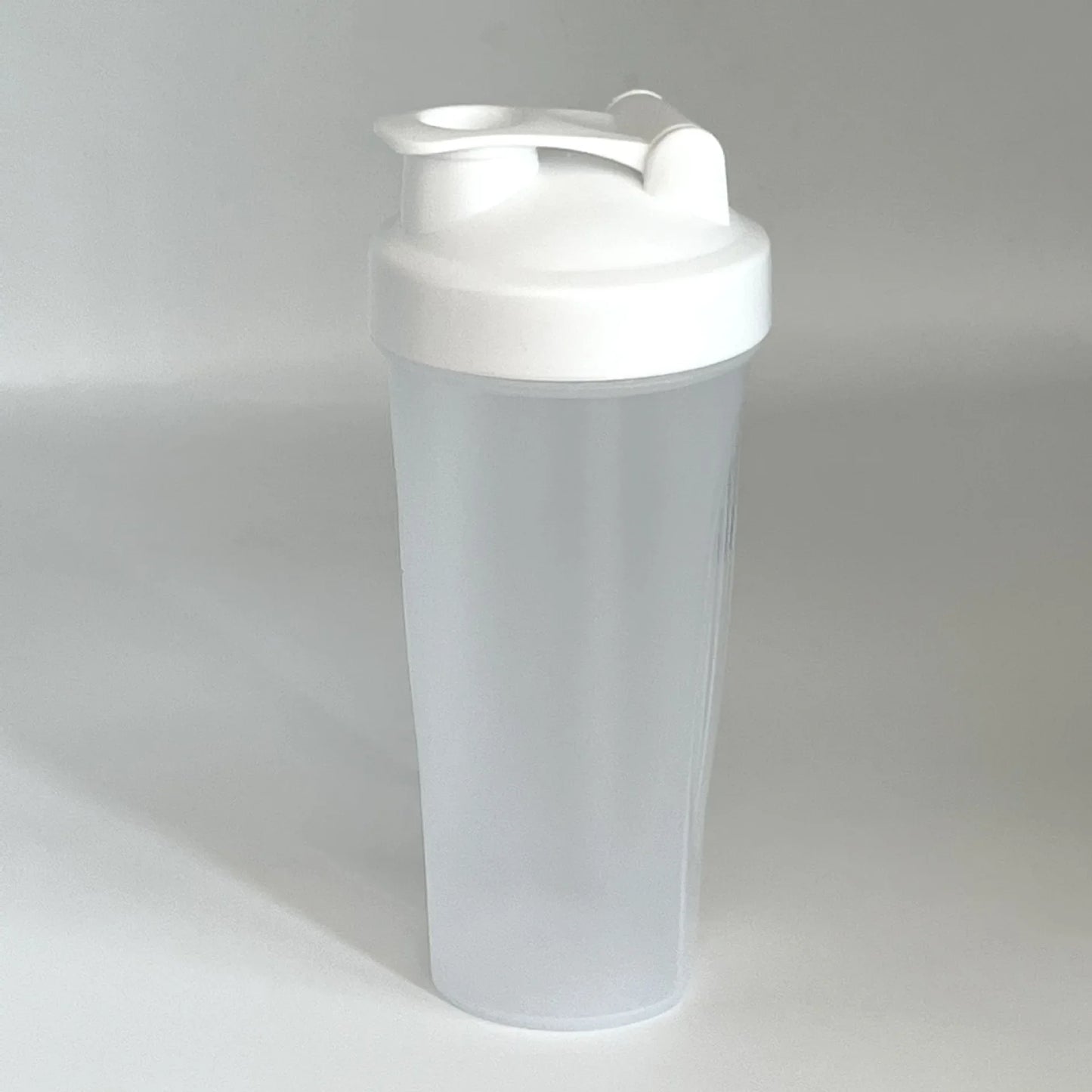600ml Plastic Shaker Cups