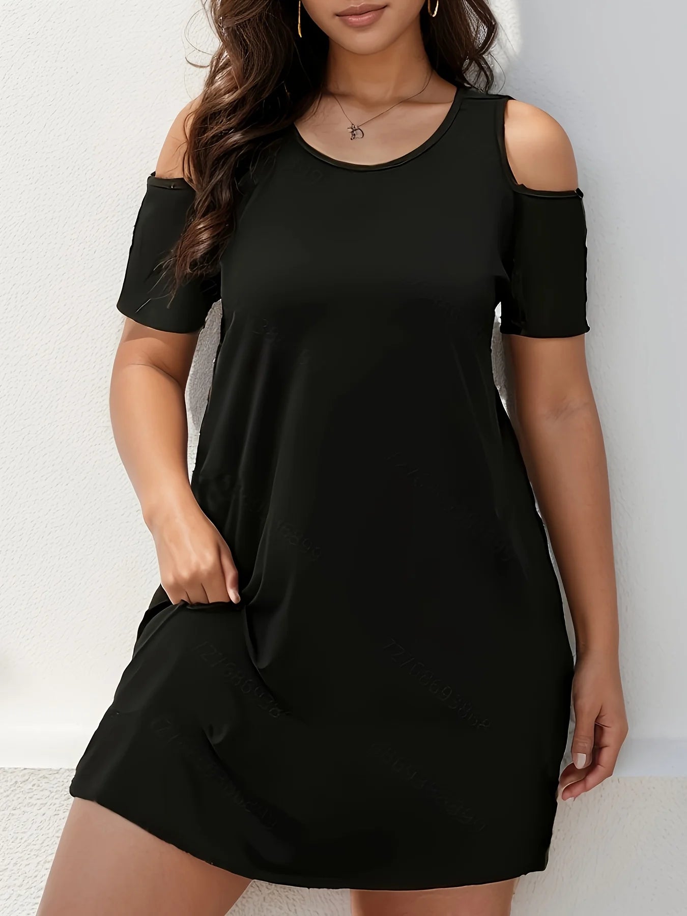 Plus Size Women's Cold Shoulder Dress